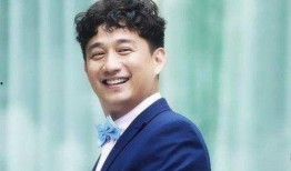 娱乐君吃瓜黄磊微博,黄磊微博吃瓜背后的故事